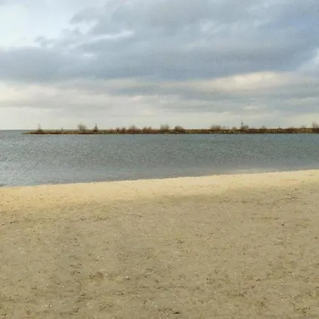 Vakantiehuis Balu Mit Eigenem Steig Direkt Am Wasser Ijsselmeer *