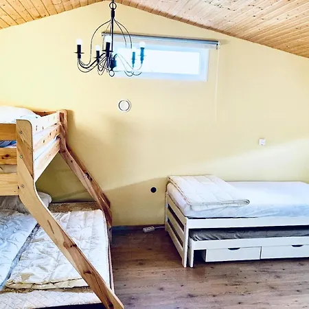 Balu Mit Eigenem Steig Direkt Am Wasser Ijsselmeer Holiday home Wervershoof